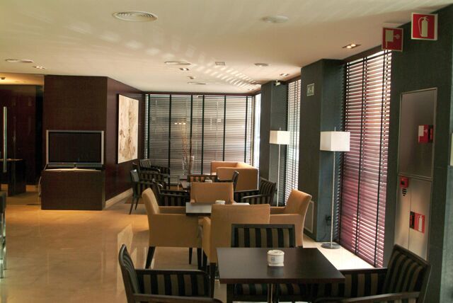 Zenit Lleida Hotel Restaurant photo